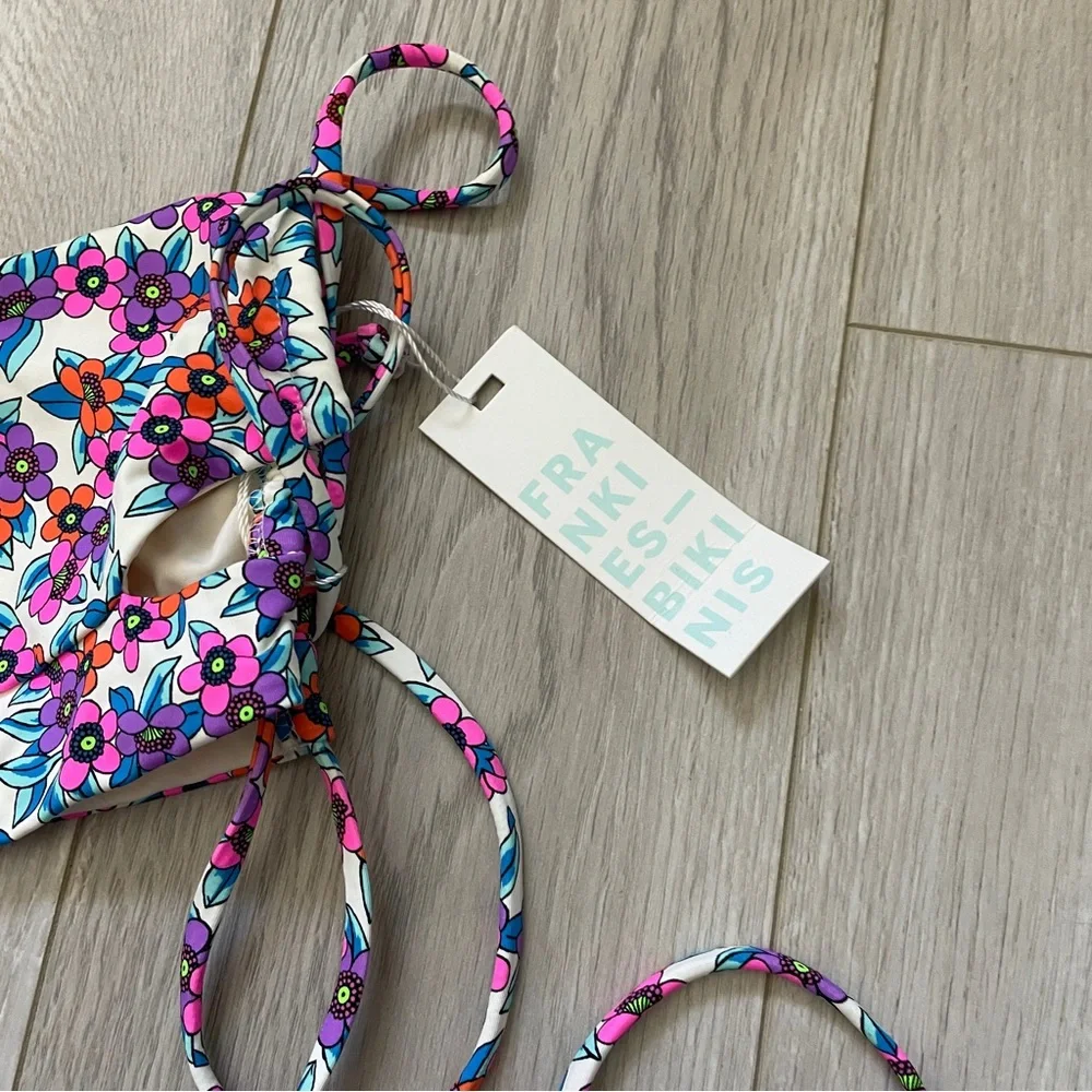 Frankies Bikinis Top NWT floral london bandeau string bikini womens (large) swim